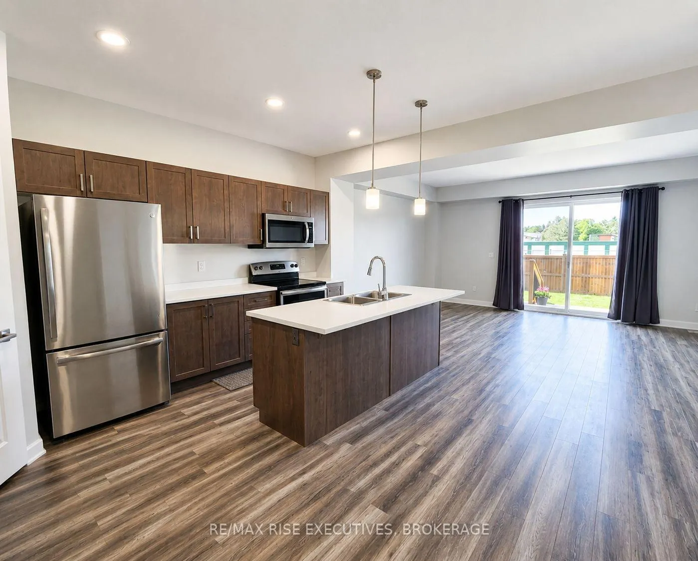 Photo 6 of 1201 Max Crescent, Kingston, City Northwest — HOMEH