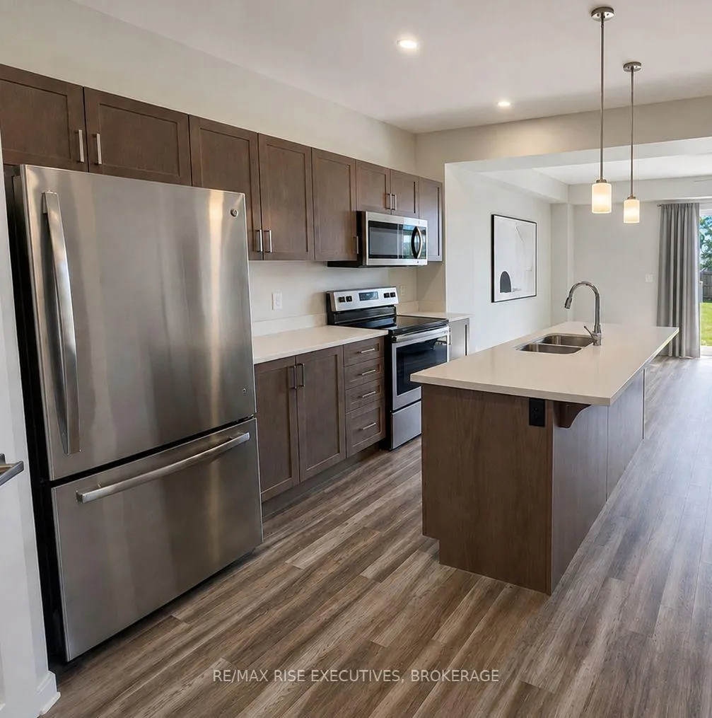 Photo 8 of 1201 Max Crescent, Kingston, City Northwest — HOMEH