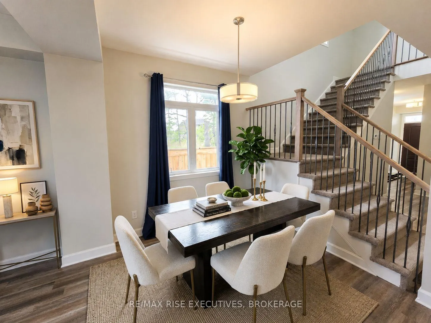 Photo 10 of 1201 Max Crescent, Kingston, City Northwest — HOMEH