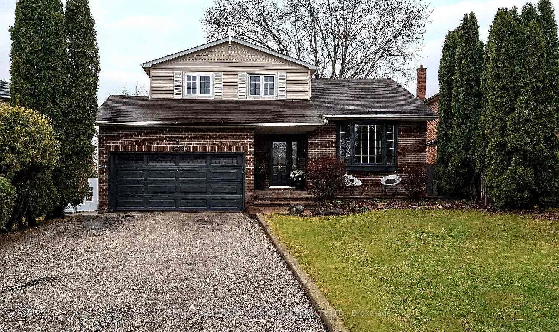 Front of Unit Basement, 228 Yorkshire Drive