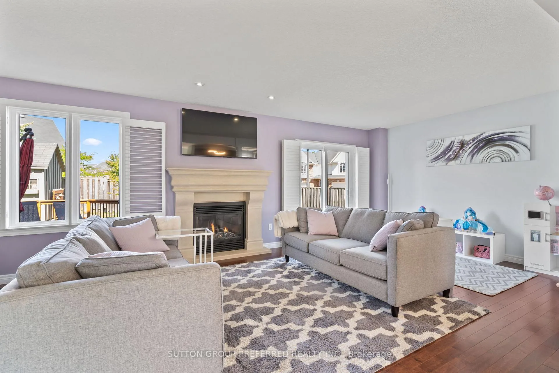 Photo 7 of 1076 Silverfox Drive, London, North S — HOMEH