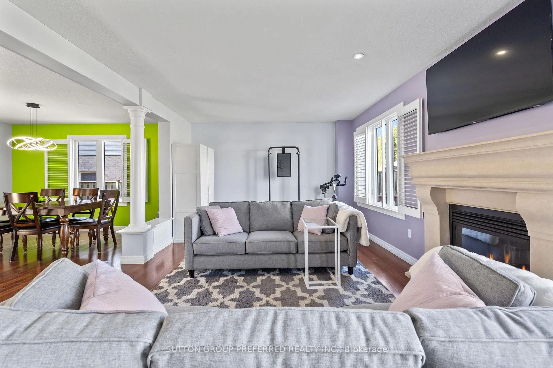 Photo 9 of 1076 Silverfox Drive, London, North S — HOMEH