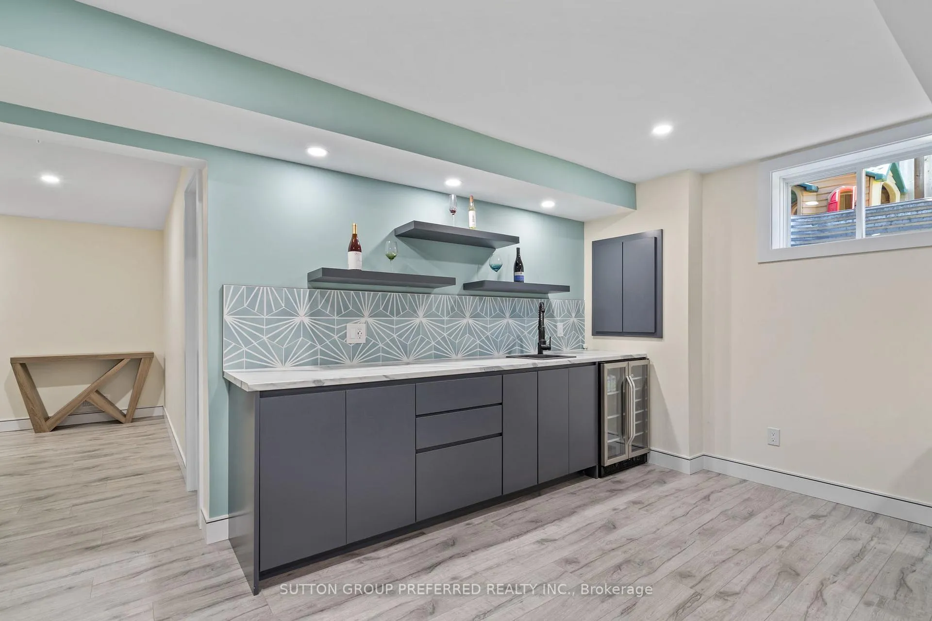 Photo 35 of 1076 Silverfox Drive, London, North S — HOMEH