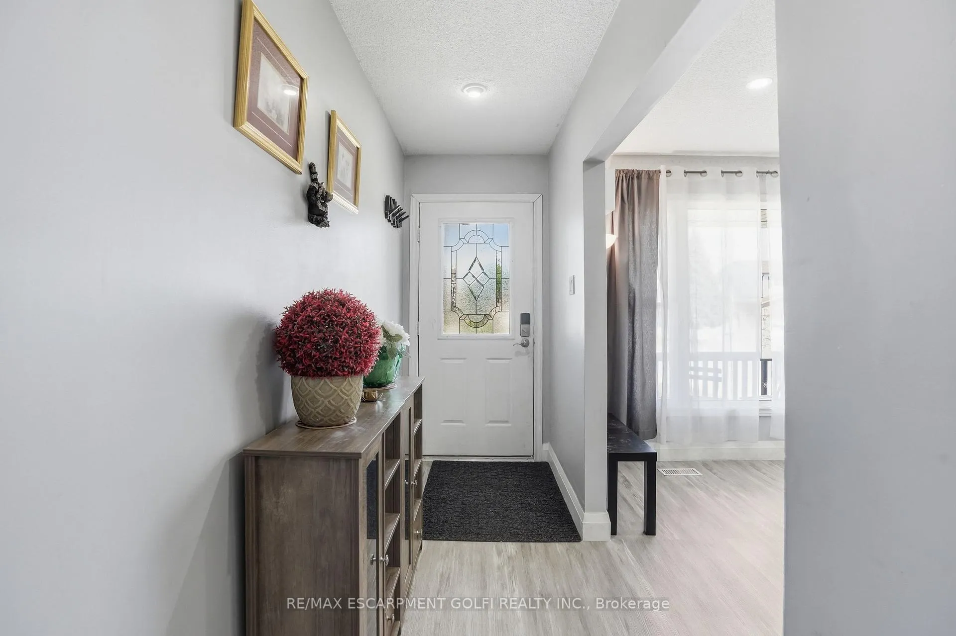 Photo 4 of 391 East 24th Street, Hamilton, Burkholme — HOMEH