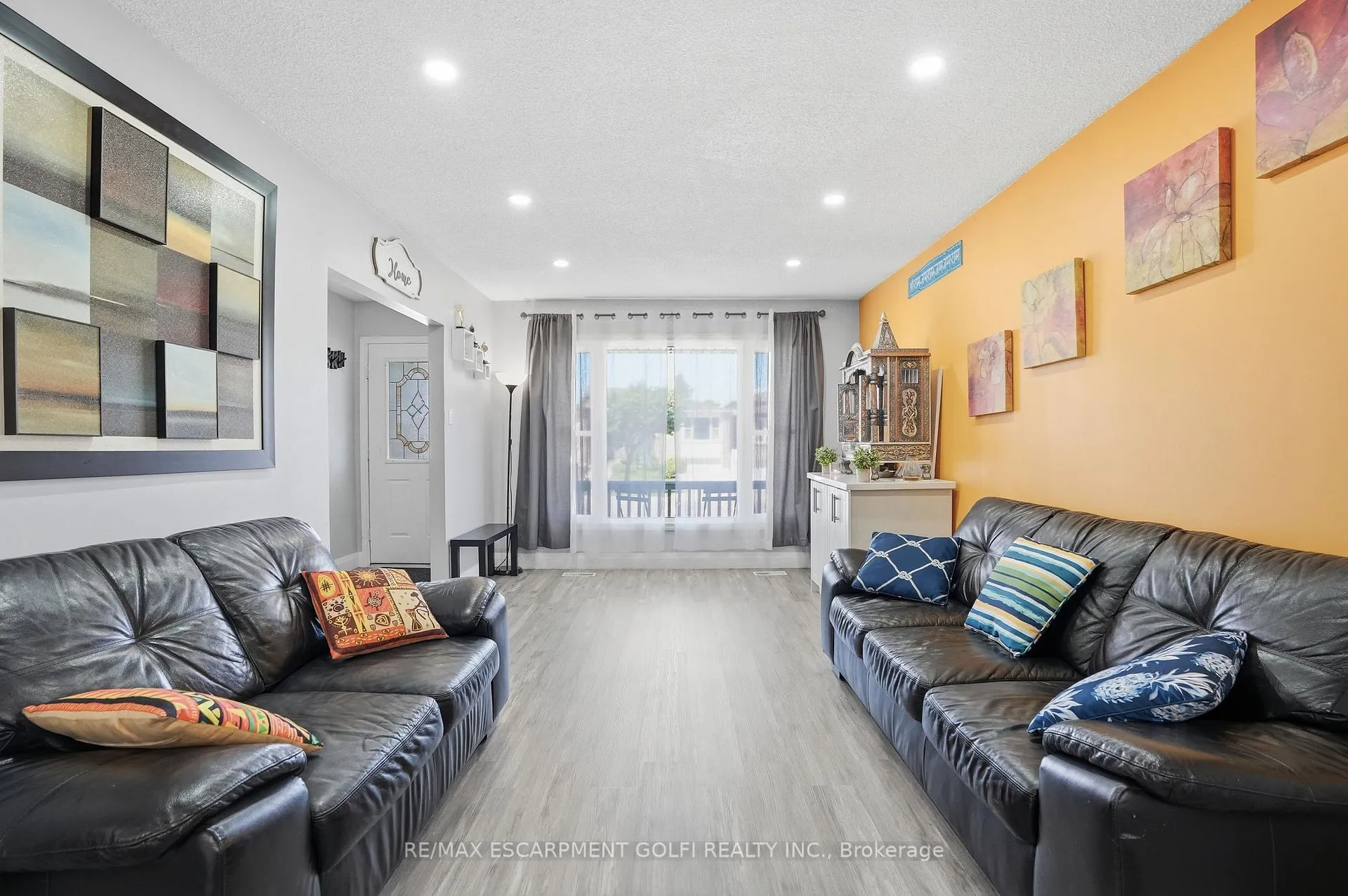 Photo 6 of 391 East 24th Street, Hamilton, Burkholme — HOMEH