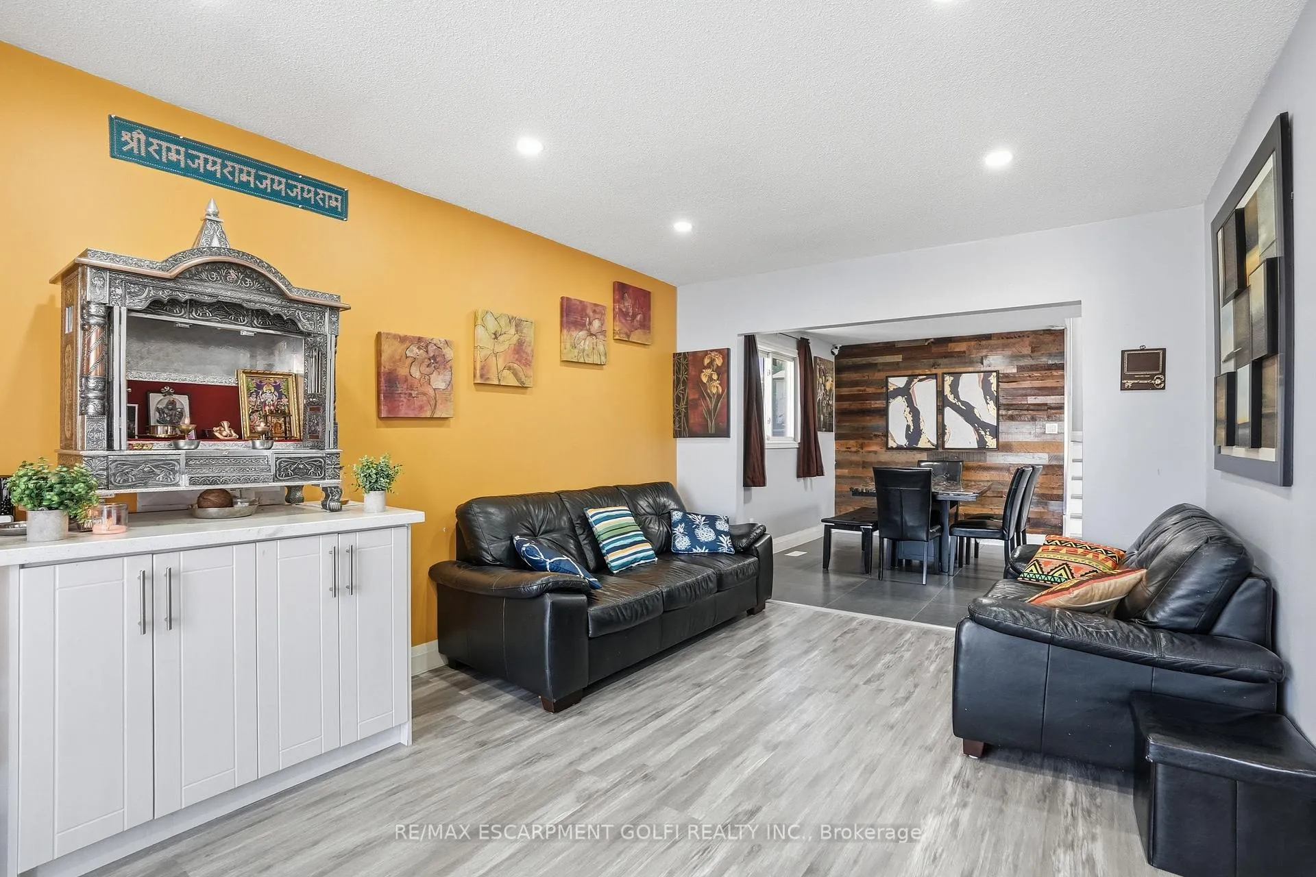 Photo 7 of 391 East 24th Street, Hamilton, Burkholme — HOMEH