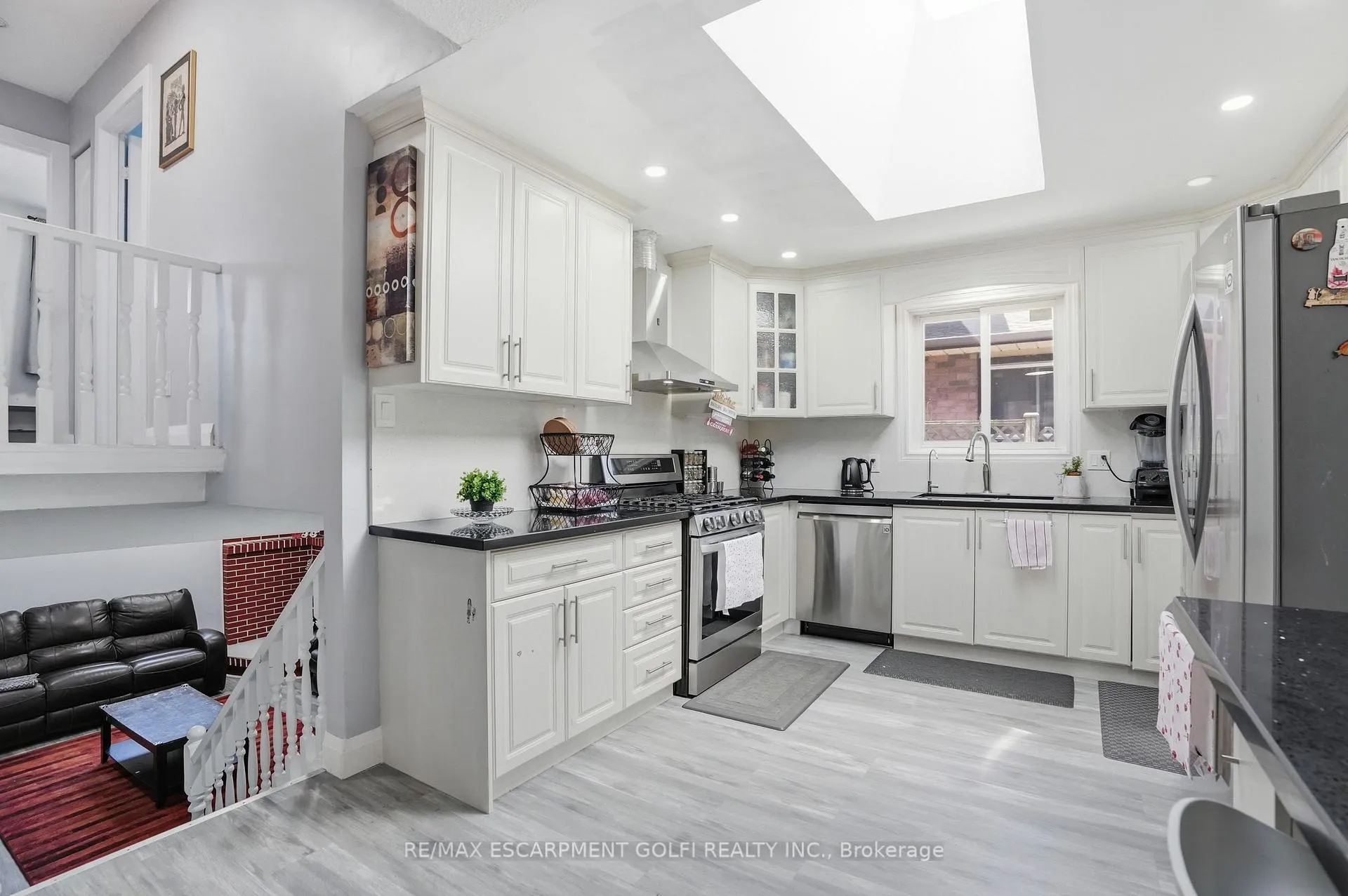 Photo 15 of 391 East 24th Street, Hamilton, Burkholme — HOMEH
