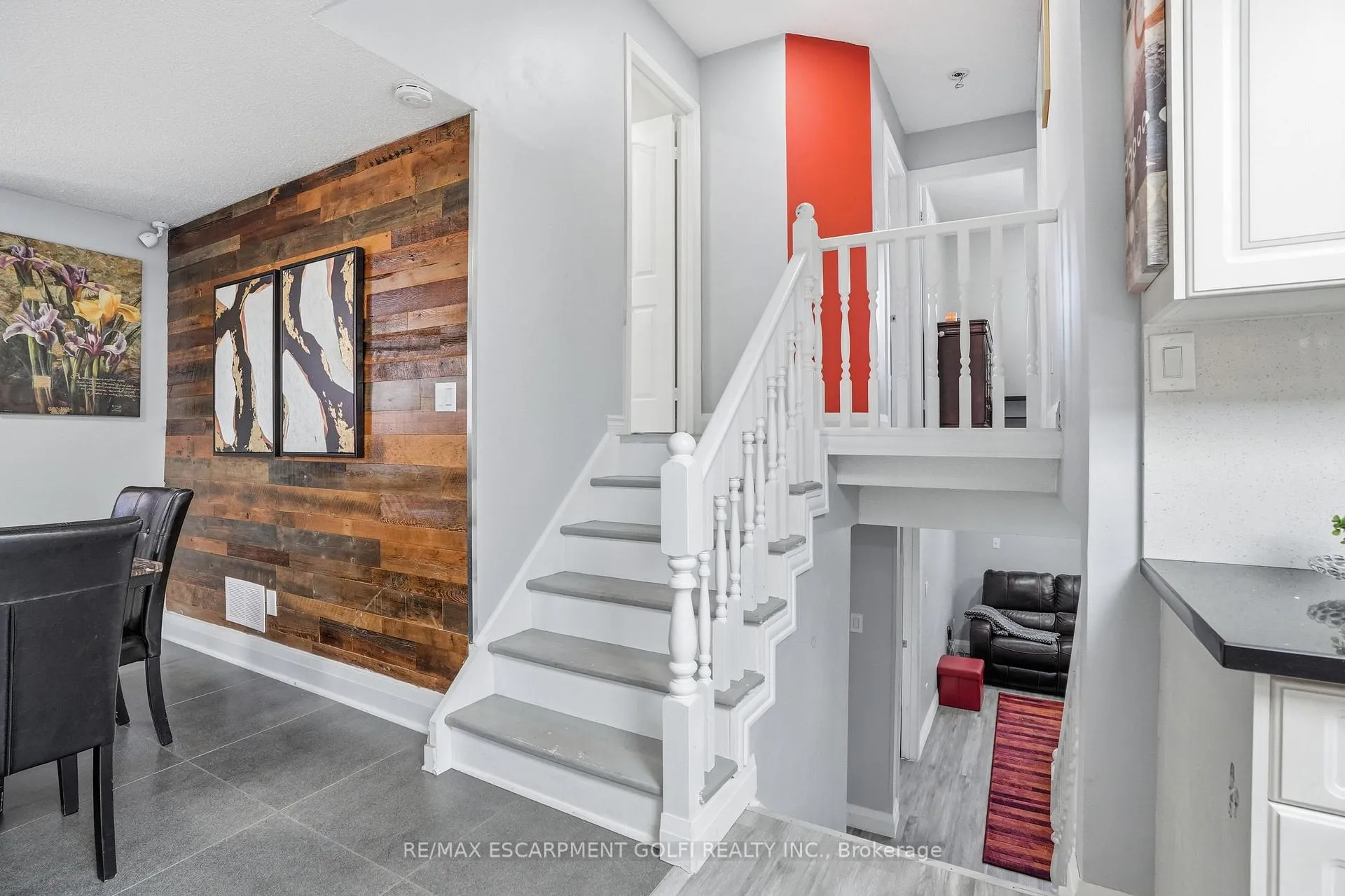 Photo 16 of 391 East 24th Street, Hamilton, Burkholme — HOMEH
