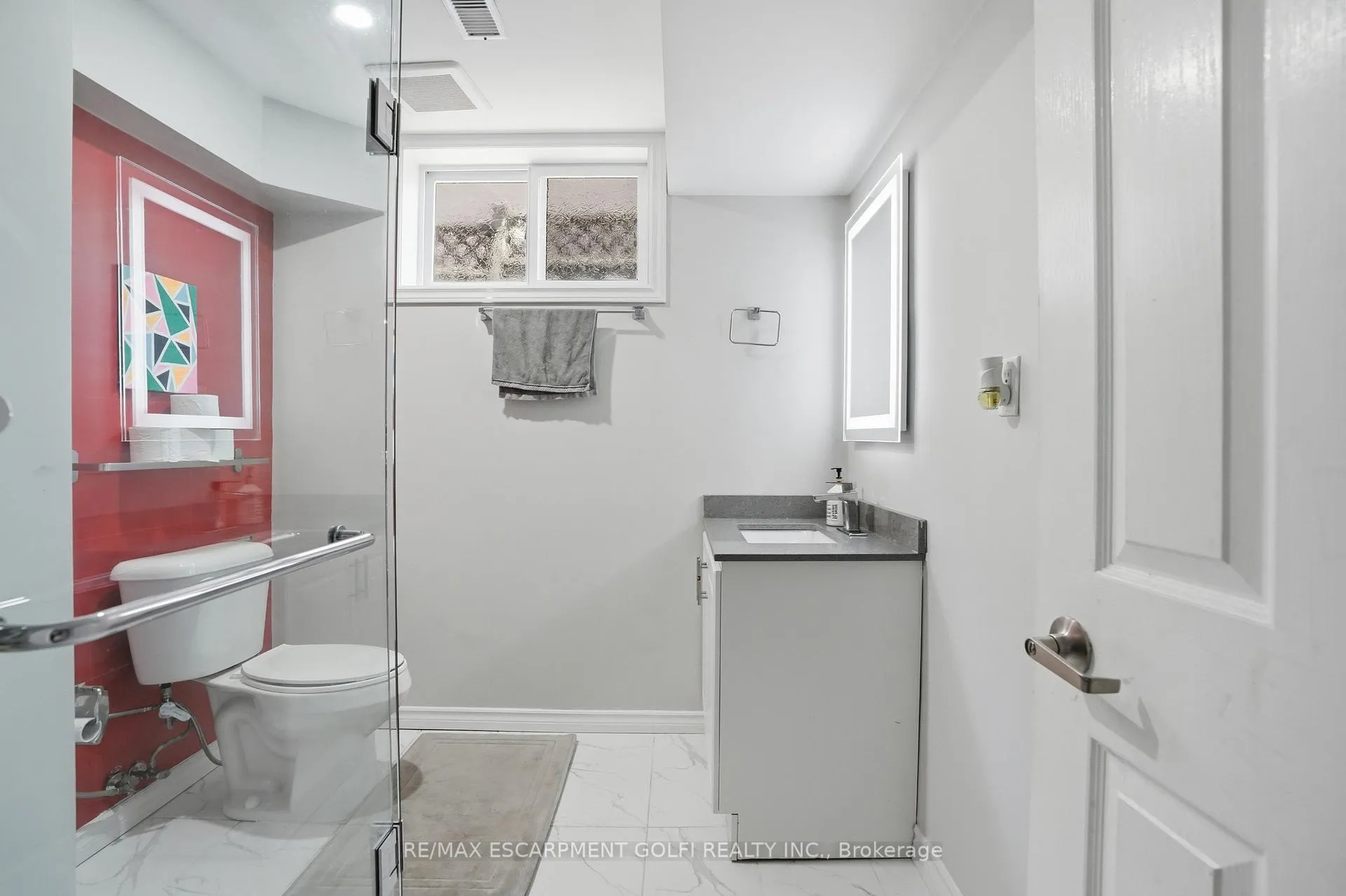 Photo 27 of 391 East 24th Street, Hamilton, Burkholme — HOMEH