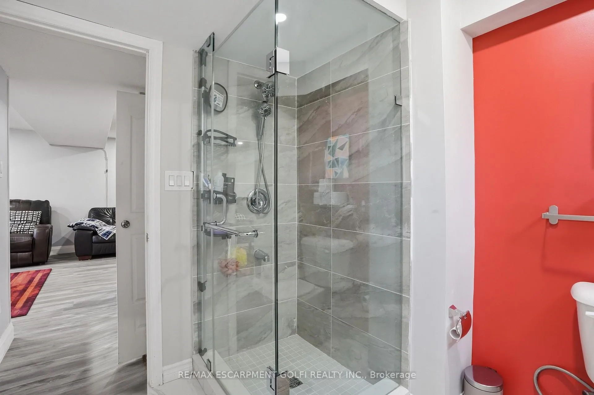 Photo 28 of 391 East 24th Street, Hamilton, Burkholme — HOMEH