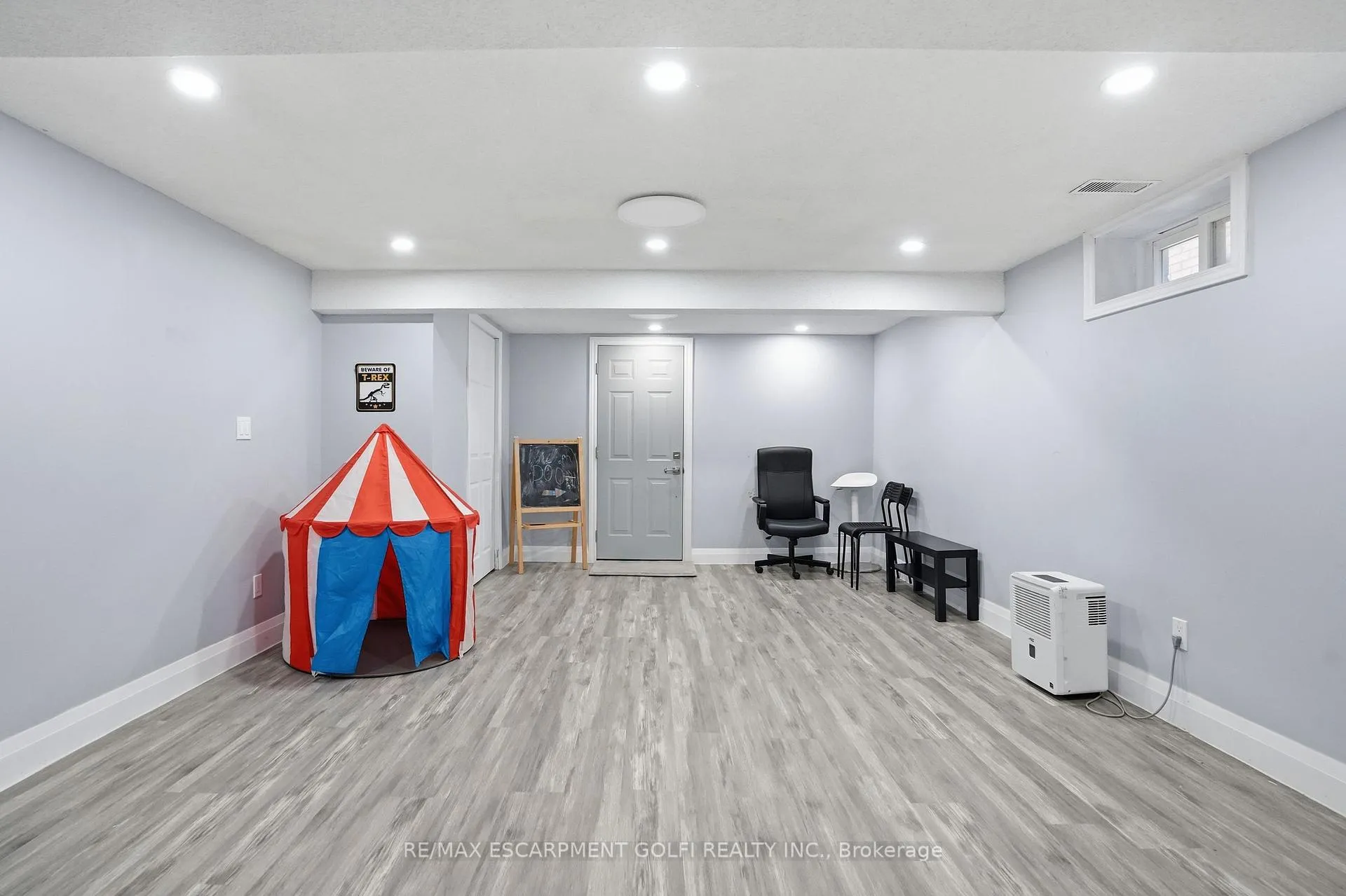 Photo 29 of 391 East 24th Street, Hamilton, Burkholme — HOMEH