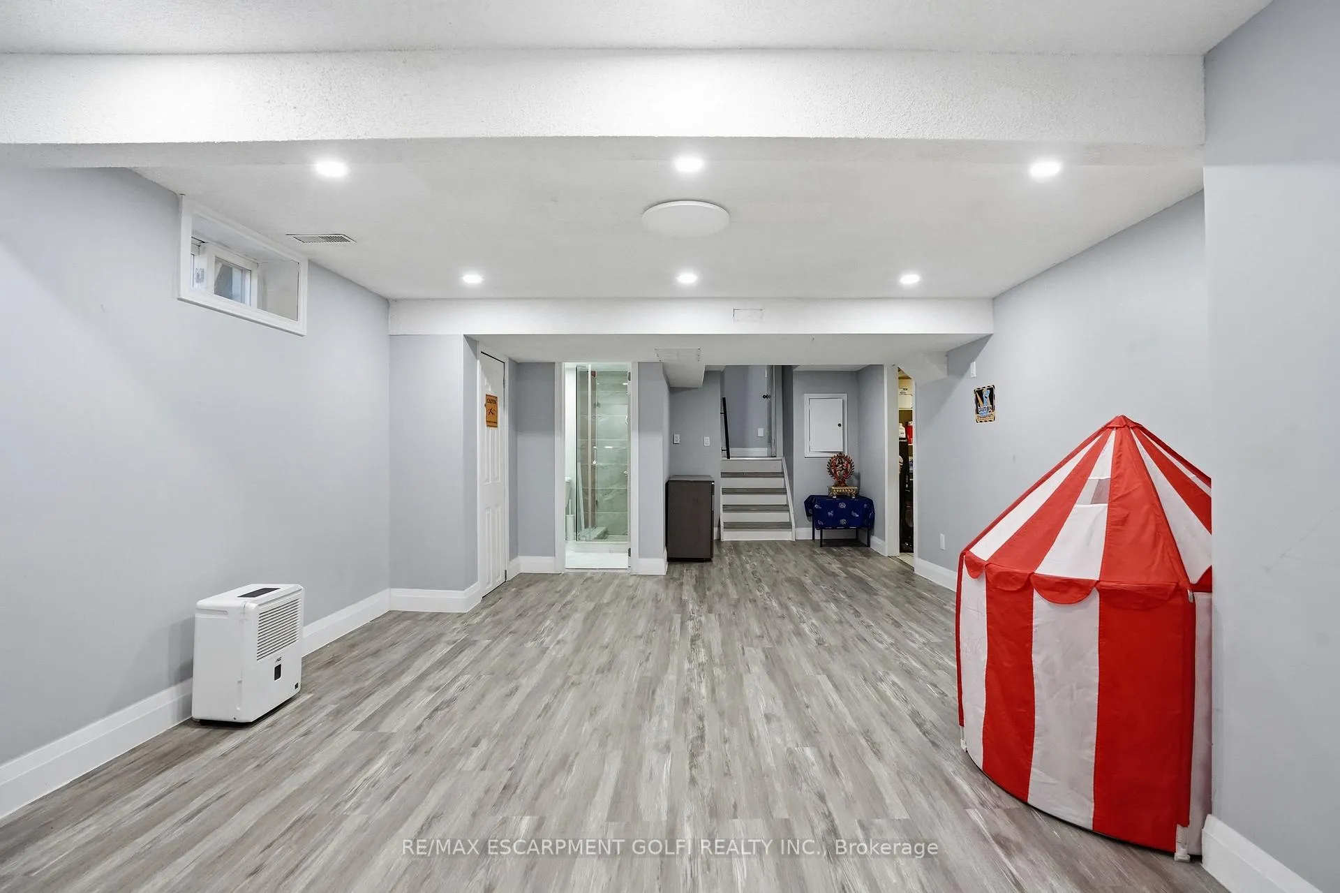 Photo 30 of 391 East 24th Street, Hamilton, Burkholme — HOMEH