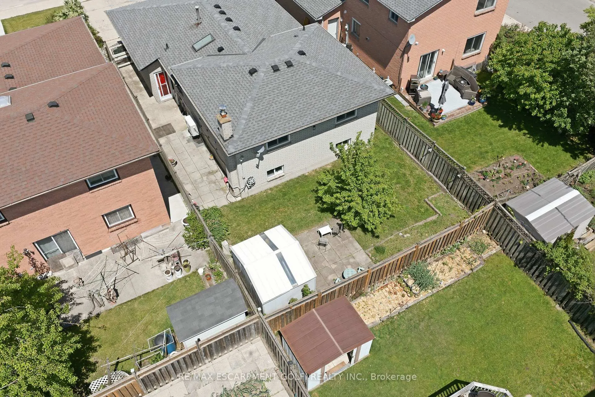 Photo 43 of 391 East 24th Street, Hamilton, Burkholme — HOMEH