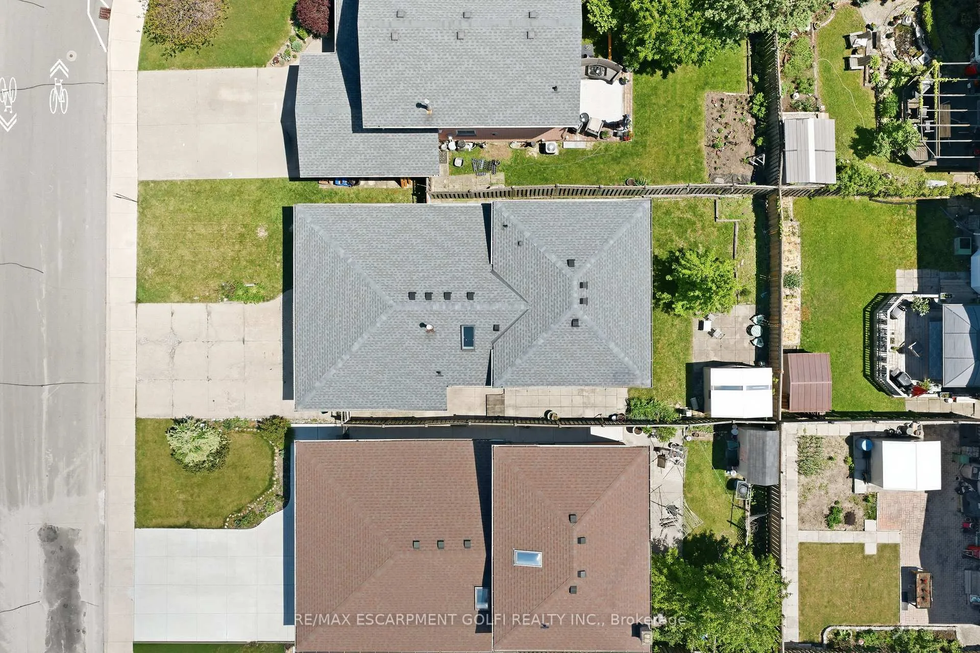 Photo 45 of 391 East 24th Street, Hamilton, Burkholme — HOMEH