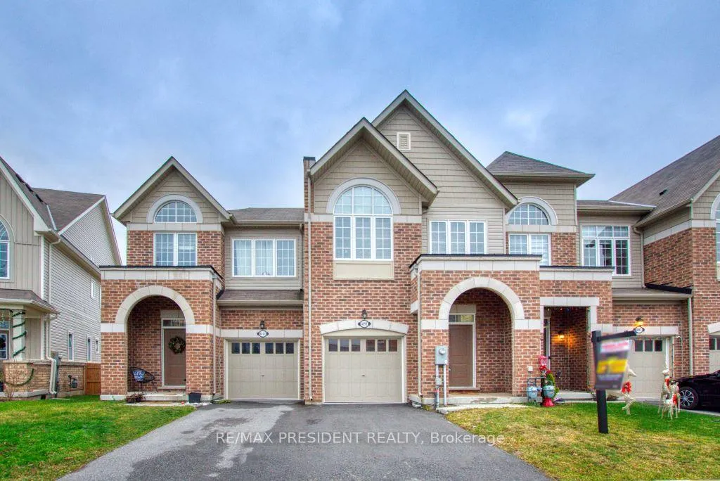 Photo 1 of 4099 Maitland Street, Lincoln, Beamsville — HOMEH