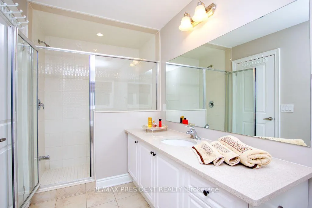 Photo 19 of 4099 Maitland Street, Lincoln, Beamsville — HOMEH