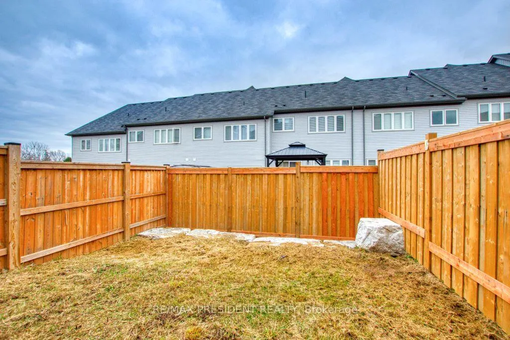 Photo 20 of 4099 Maitland Street, Lincoln, Beamsville — HOMEH