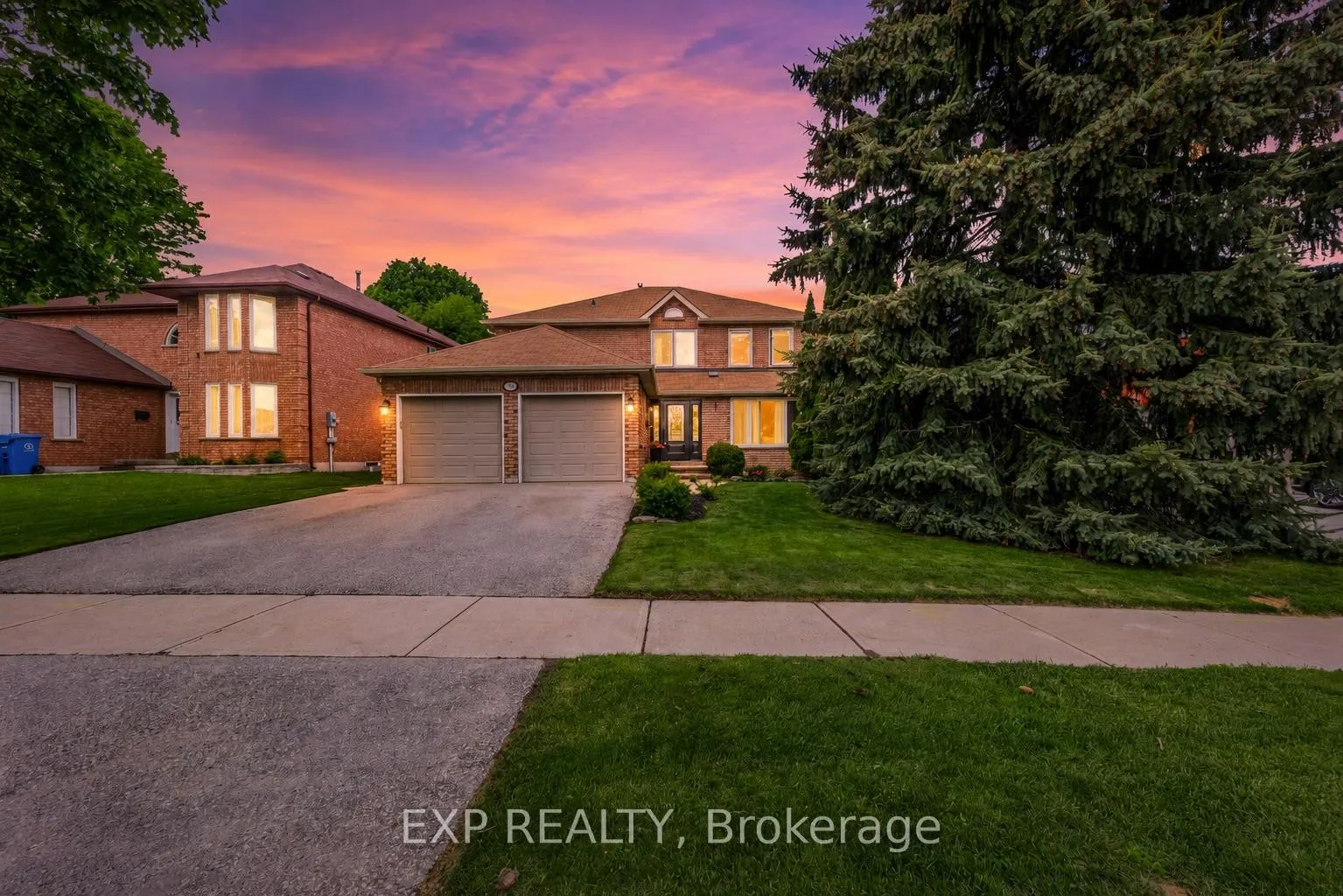 Photo 2 of 374 Savage Road, Newmarket, Armitage — HOMEH