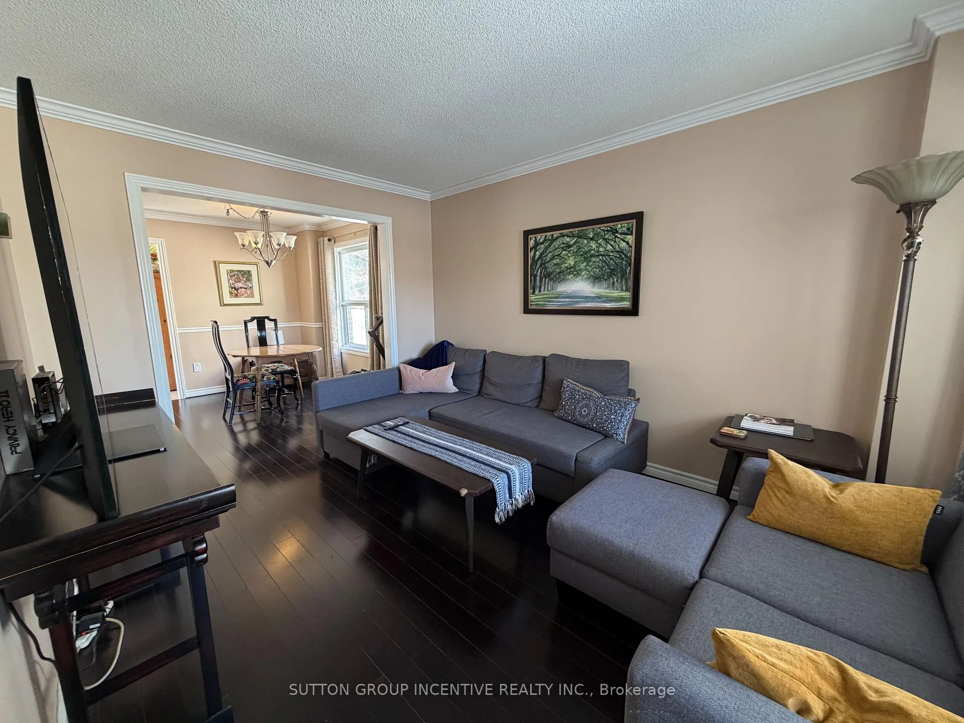 Photo 7 of 49 Shaina Court, Barrie, Painswick South — HOMEH