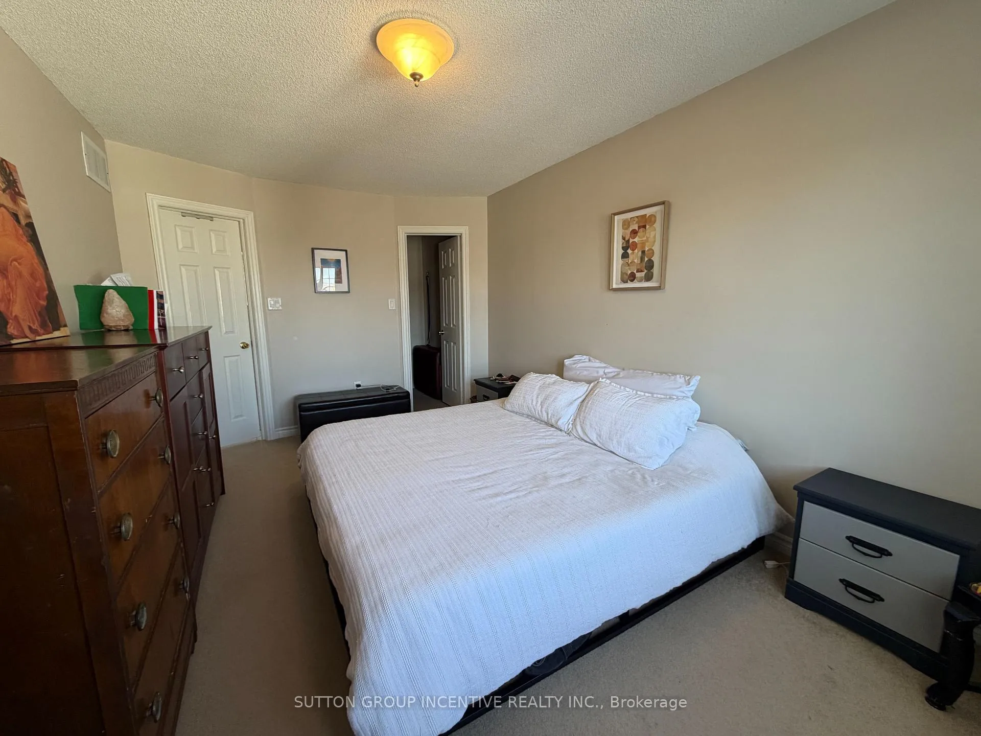 Photo 18 of 49 Shaina Court, Barrie, Painswick South — HOMEH