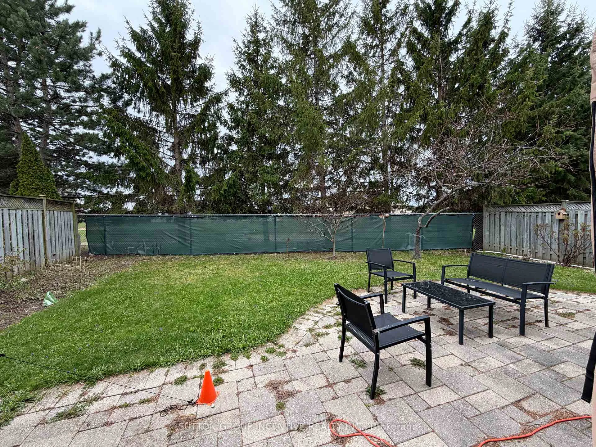 Photo 35 of 49 Shaina Court, Barrie, Painswick South — HOMEH