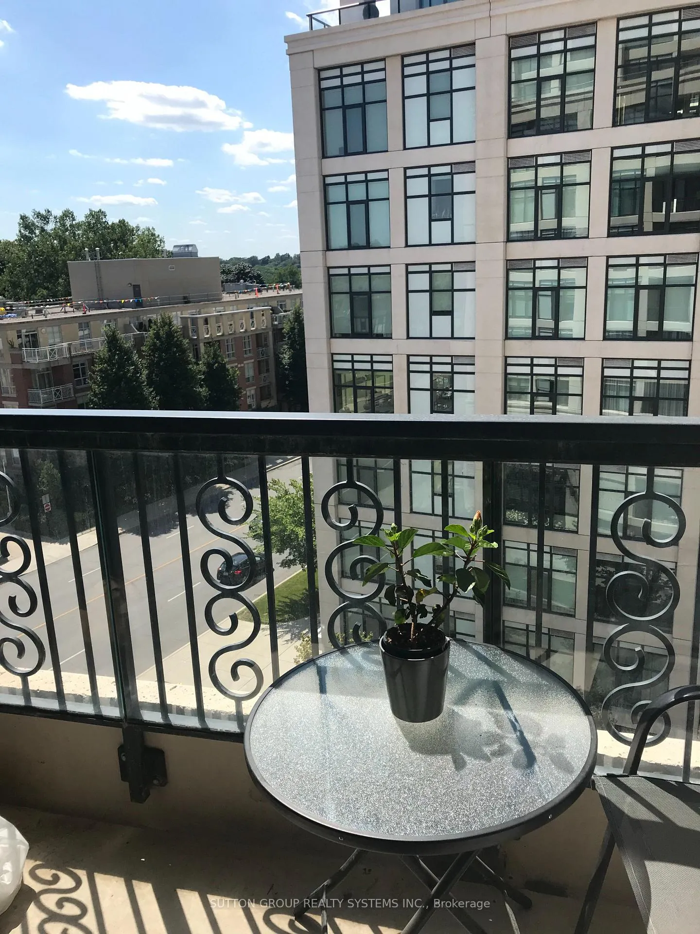 Photo 13 of Unit 623, 1 Old Mill Drive, Toronto, High Park-Swansea — HOMEH