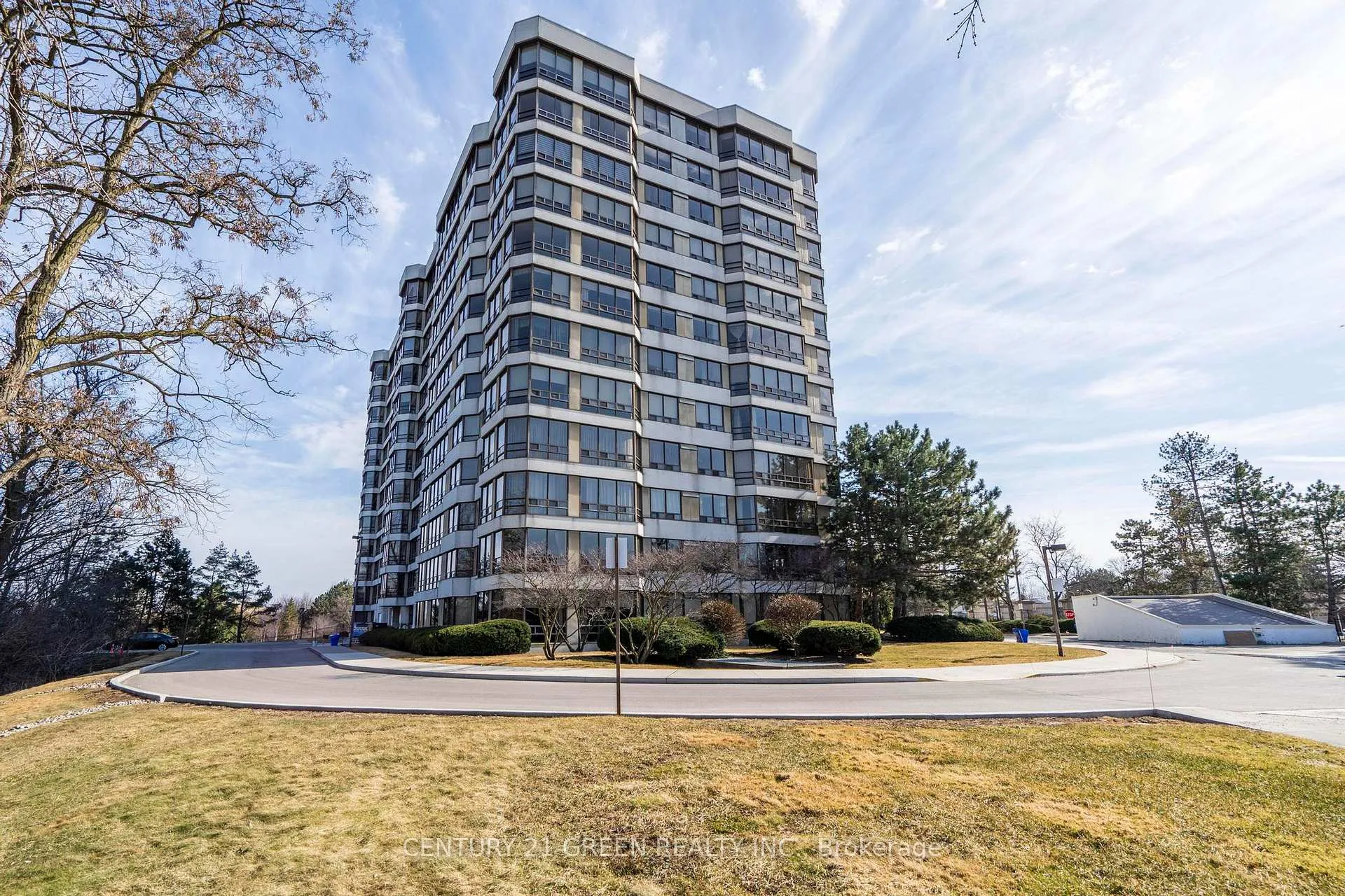 Photo 1 of Unit 712, 310 Mill Street S, Brampton, Brampton South — HOMEH