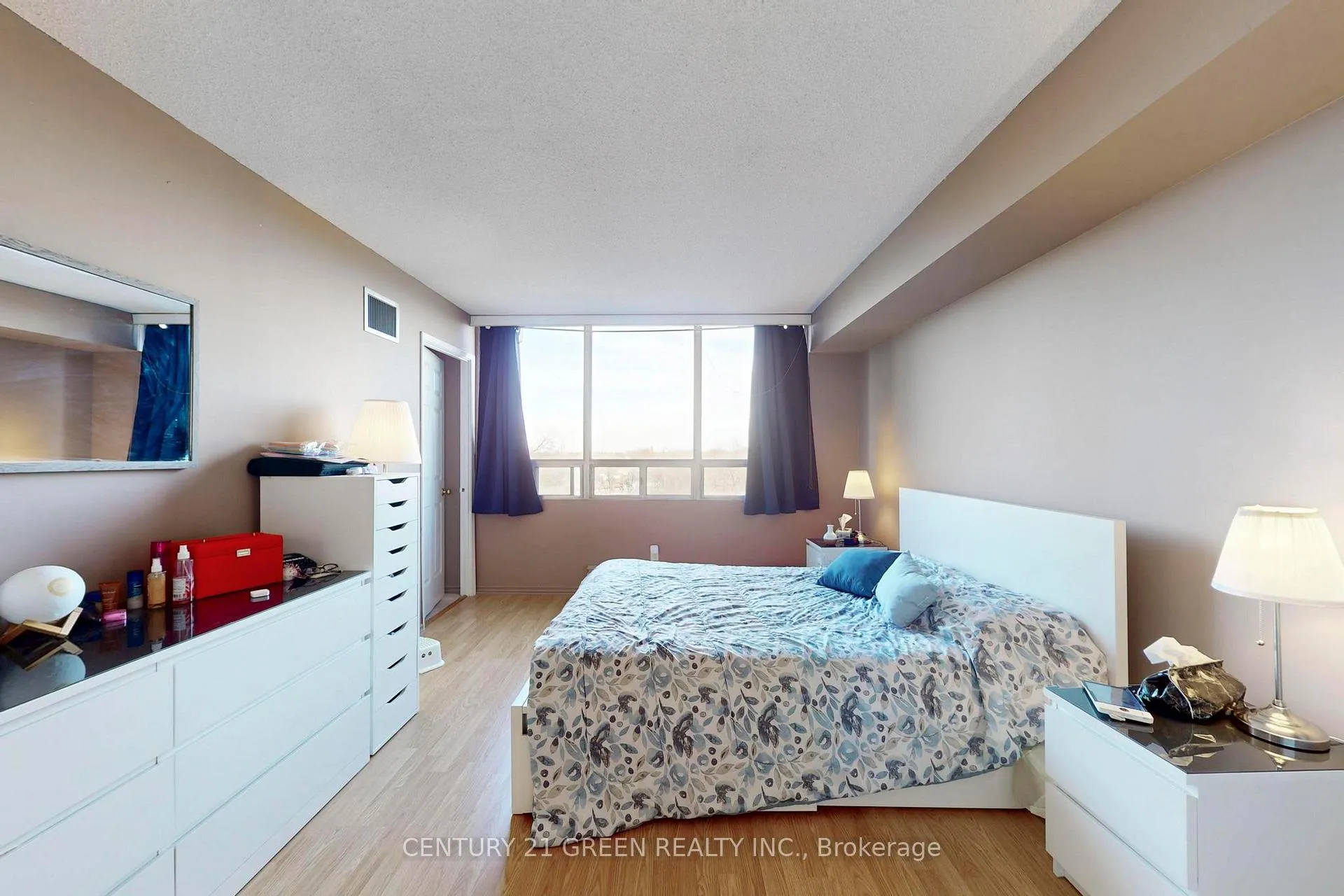 Photo 25 of Unit 712, 310 Mill Street S, Brampton, Brampton South — HOMEH
