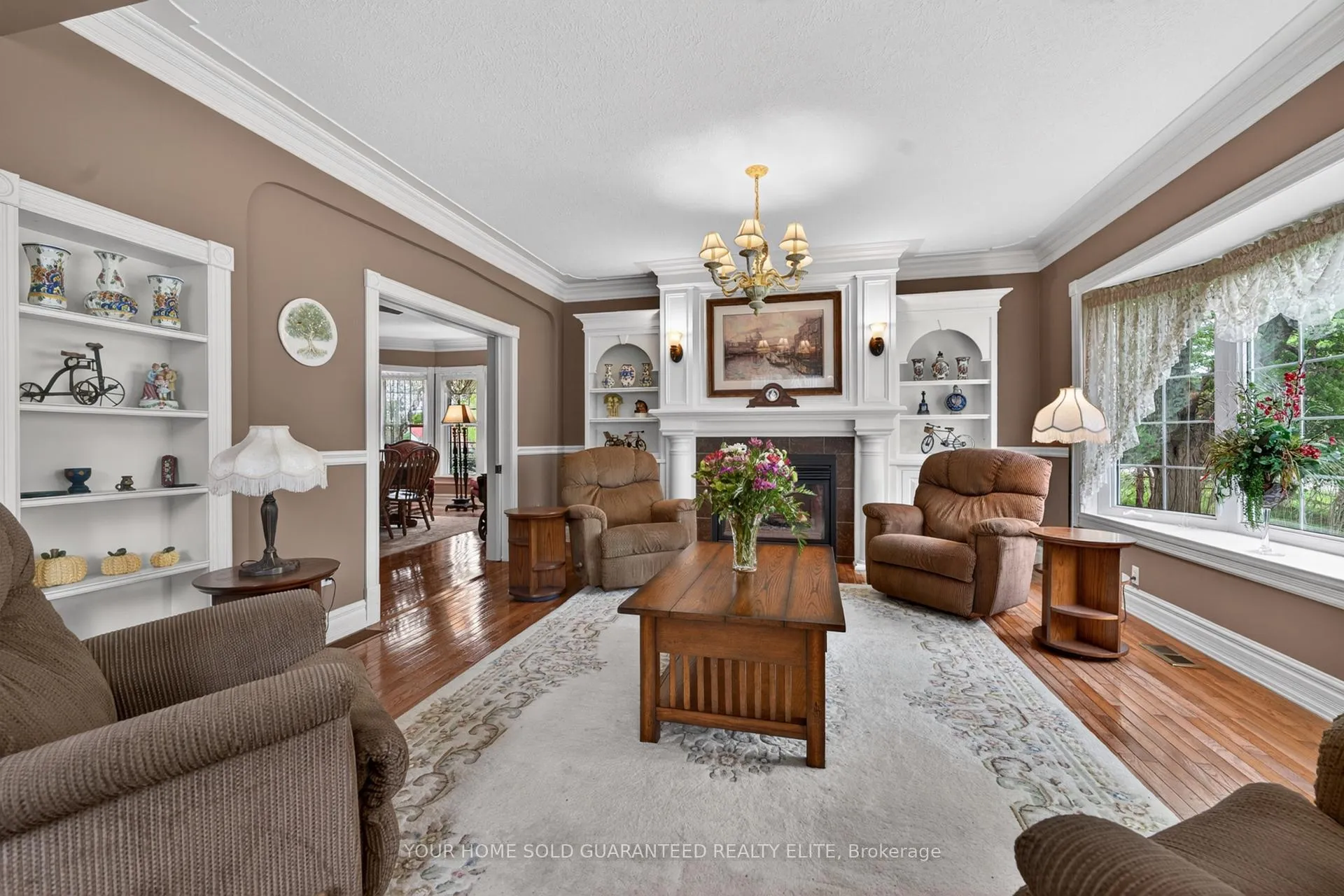 Photo 8 of 136 Mountain Street, Grimsby, Grimsby Escarpment — HOMEH