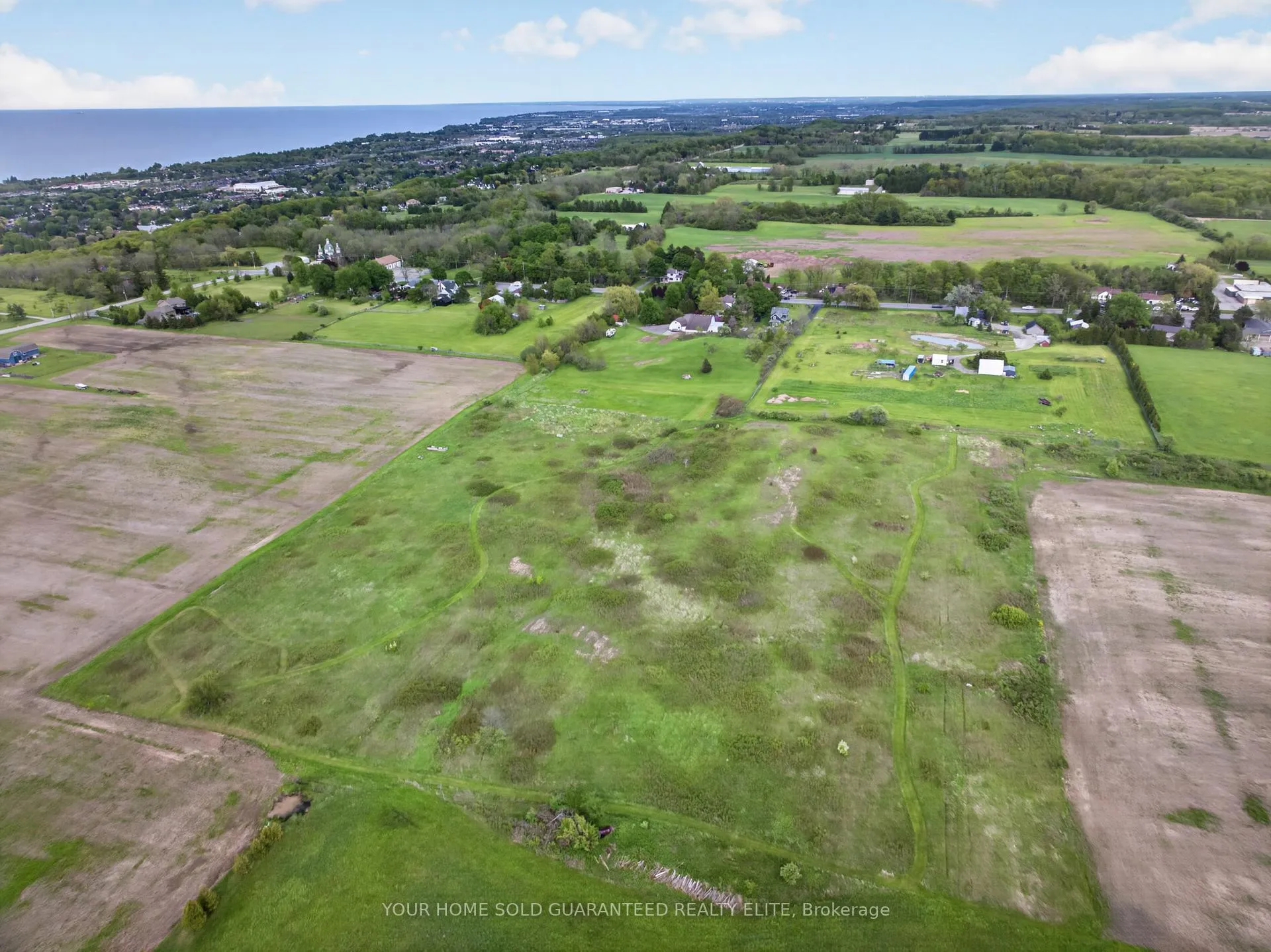 Photo 46 of 136 Mountain Street, Grimsby, Grimsby Escarpment — HOMEH