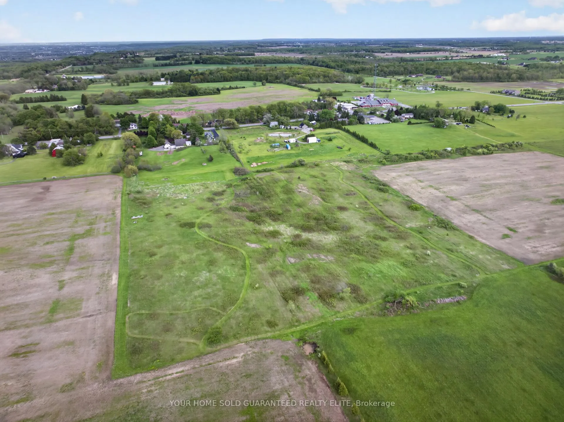 Photo 47 of 136 Mountain Street, Grimsby, Grimsby Escarpment — HOMEH