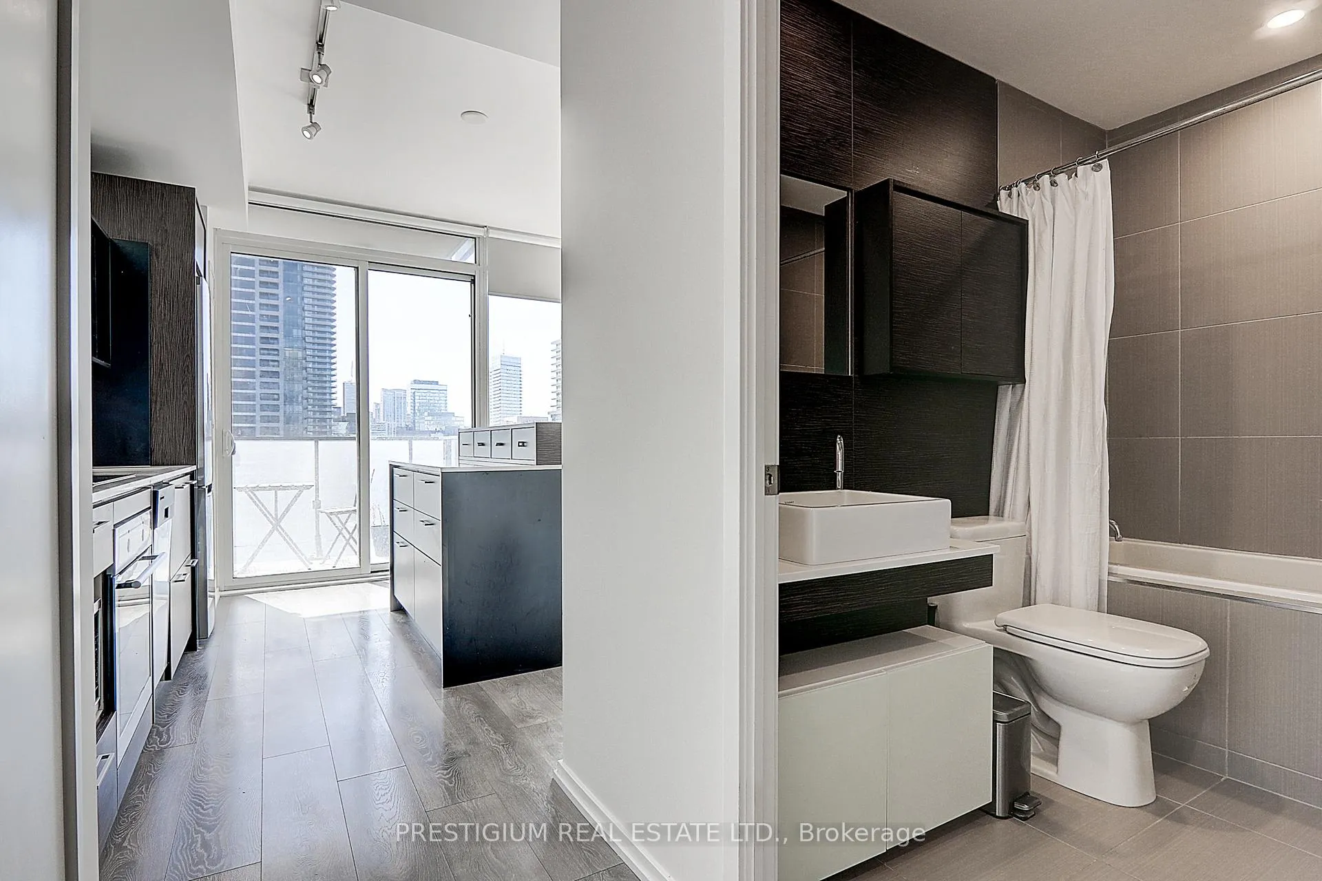 Photo 7 of Unit 2503, 75 St Nicholas Street, Toronto, Bay Street Corridor — HOMEH
