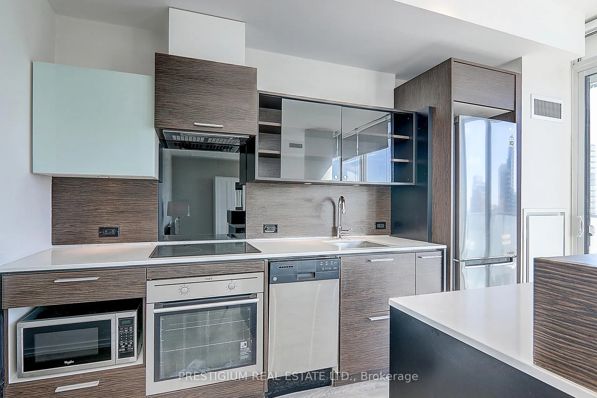 Photo 9 of Unit 2503, 75 St Nicholas Street, Toronto, Bay Street Corridor — HOMEH