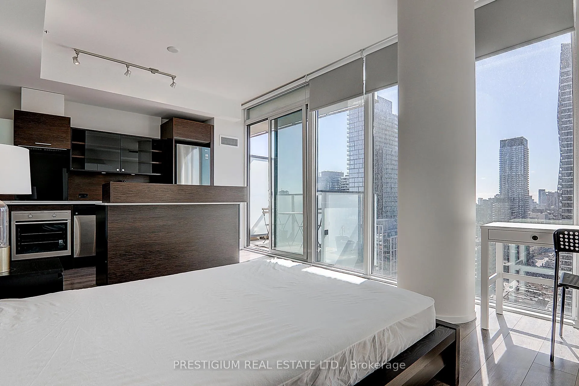 Photo 14 of Unit 2503, 75 St Nicholas Street, Toronto, Bay Street Corridor — HOMEH