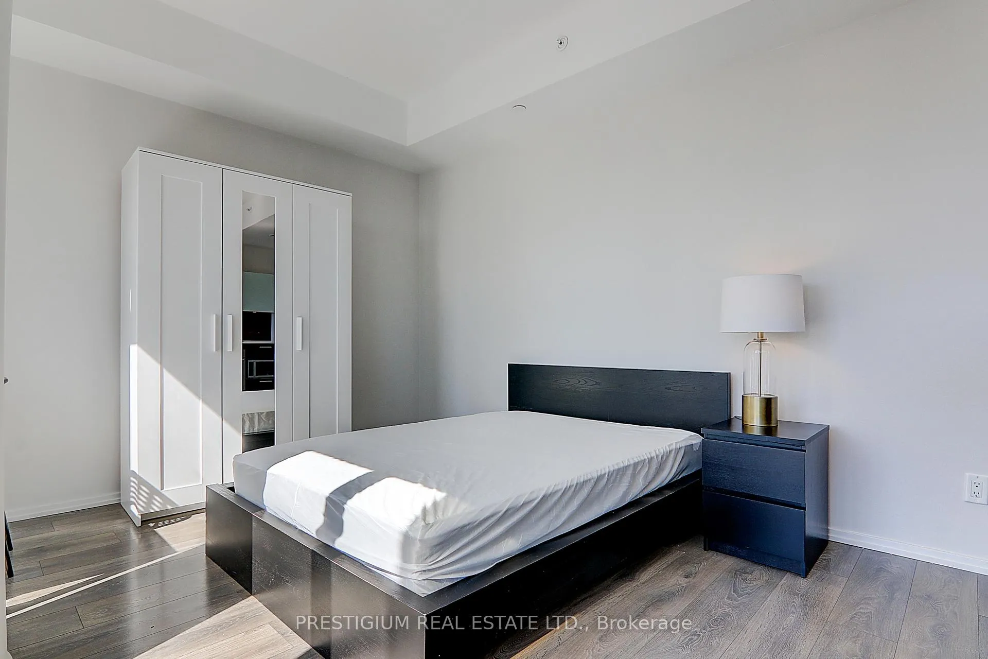 Photo 17 of Unit 2503, 75 St Nicholas Street, Toronto, Bay Street Corridor — HOMEH