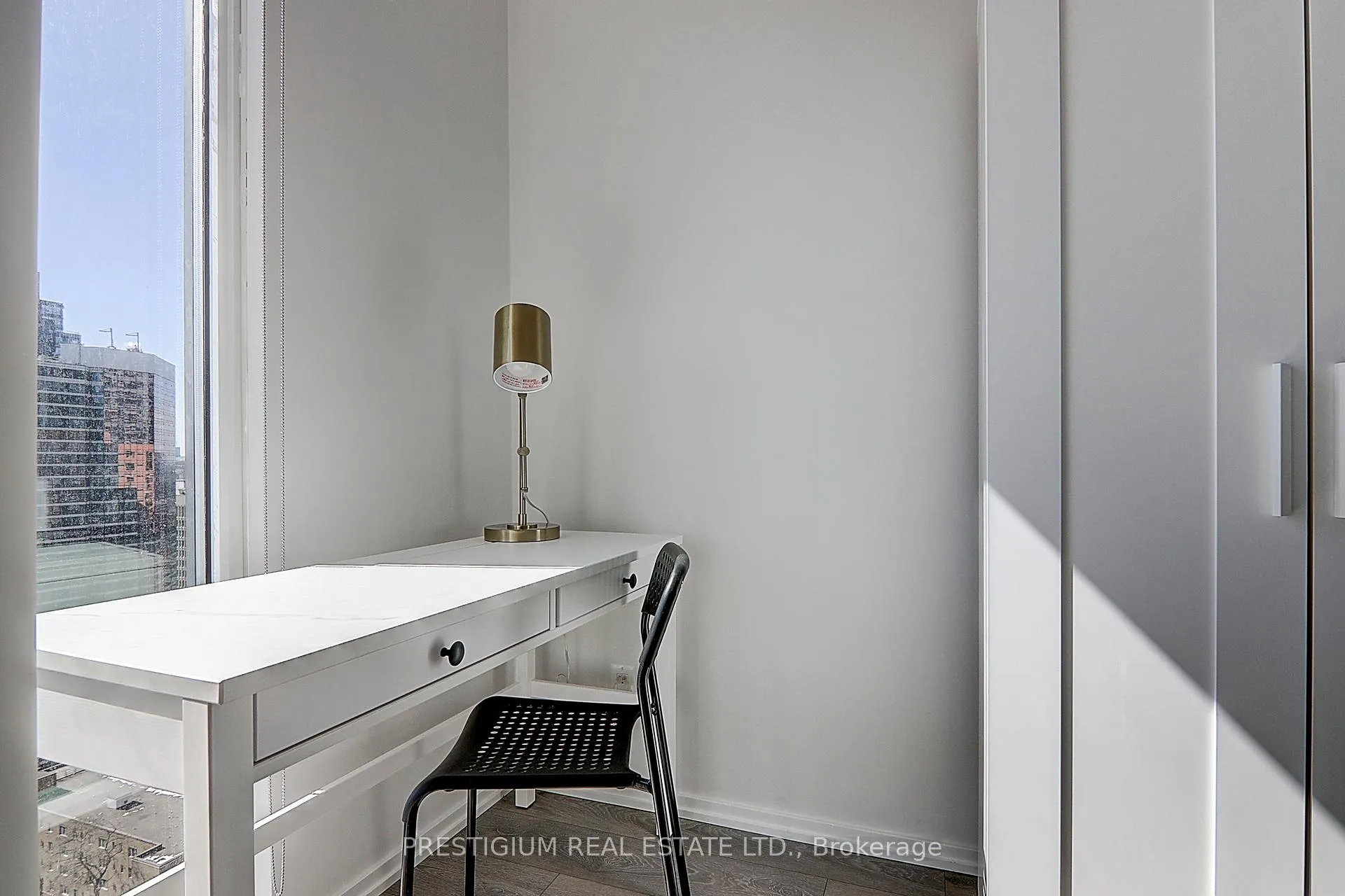 Photo 18 of Unit 2503, 75 St Nicholas Street, Toronto, Bay Street Corridor — HOMEH