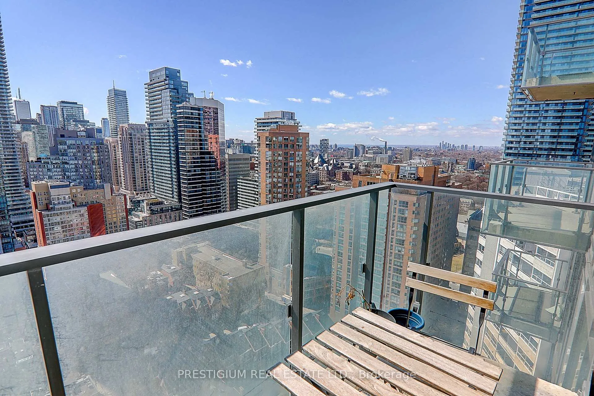 Photo 21 of Unit 2503, 75 St Nicholas Street, Toronto, Bay Street Corridor — HOMEH