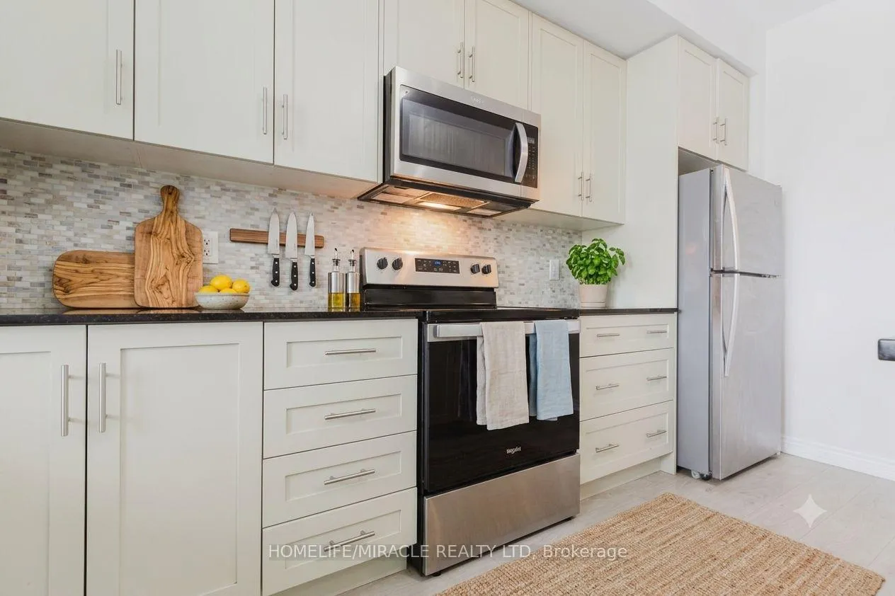Photo 10 of Unit 92, 10 Birmingham Drive, Cambridge — HOMEH
