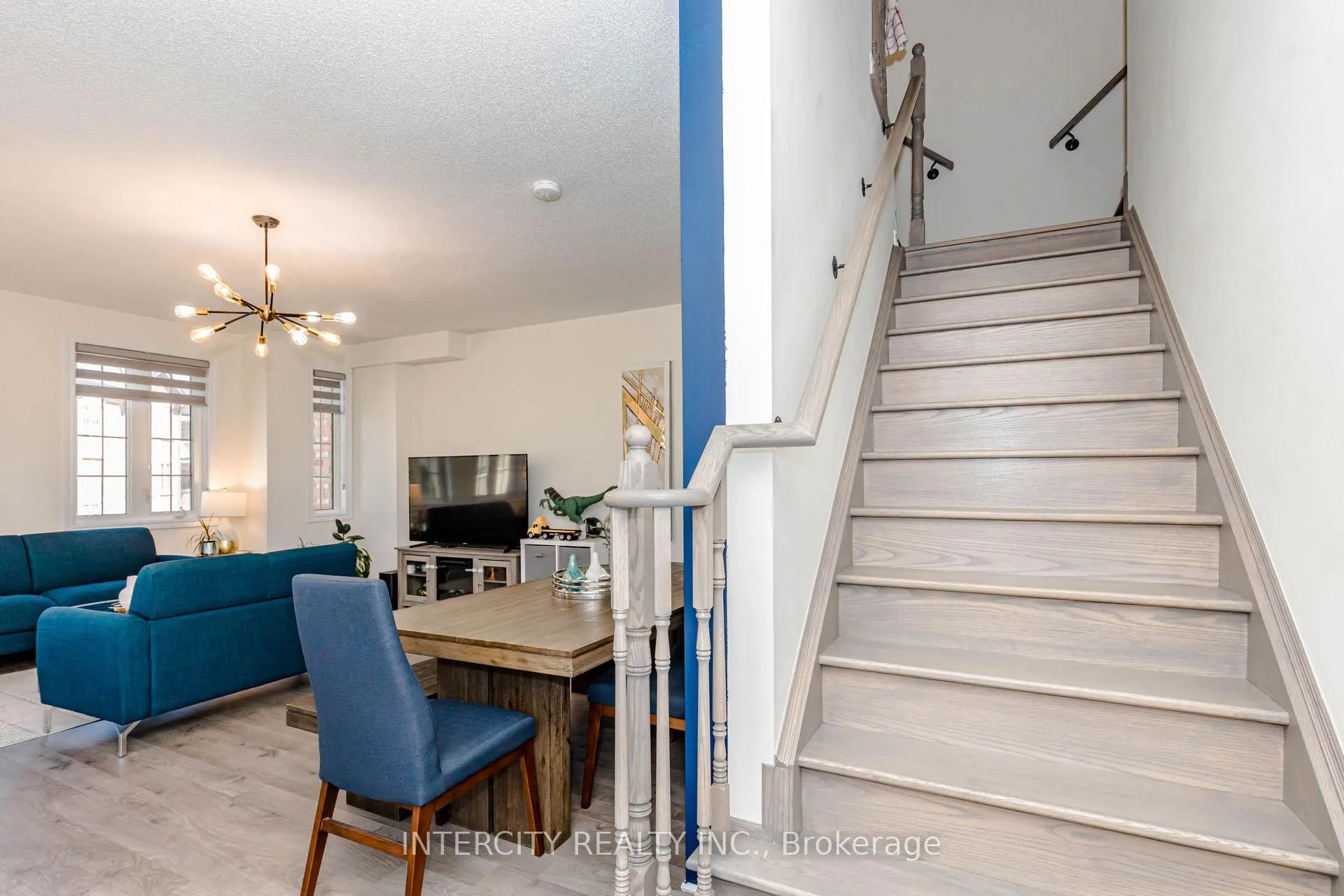 Photo 28 of 44 Shiff Crescent, Brampton, Heart Lake — HOMEH