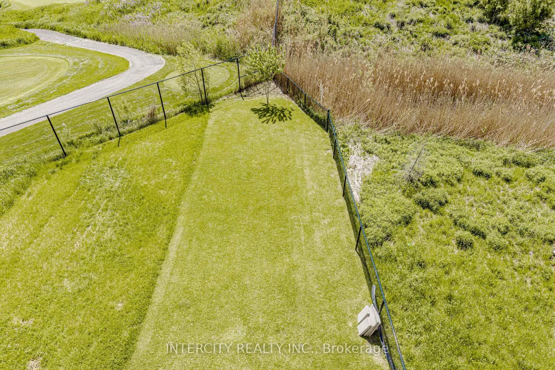 Photo 34 of 44 Shiff Crescent, Brampton, Heart Lake — HOMEH