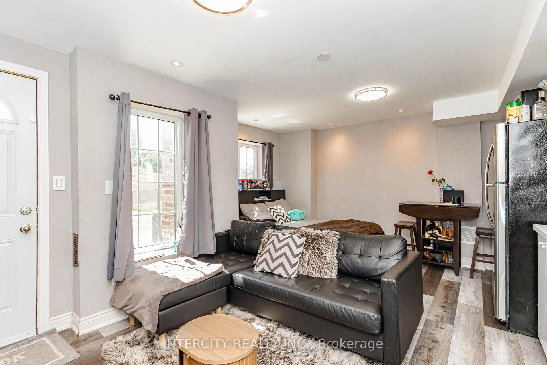 Photo 43 of 44 Shiff Crescent, Brampton, Heart Lake — HOMEH