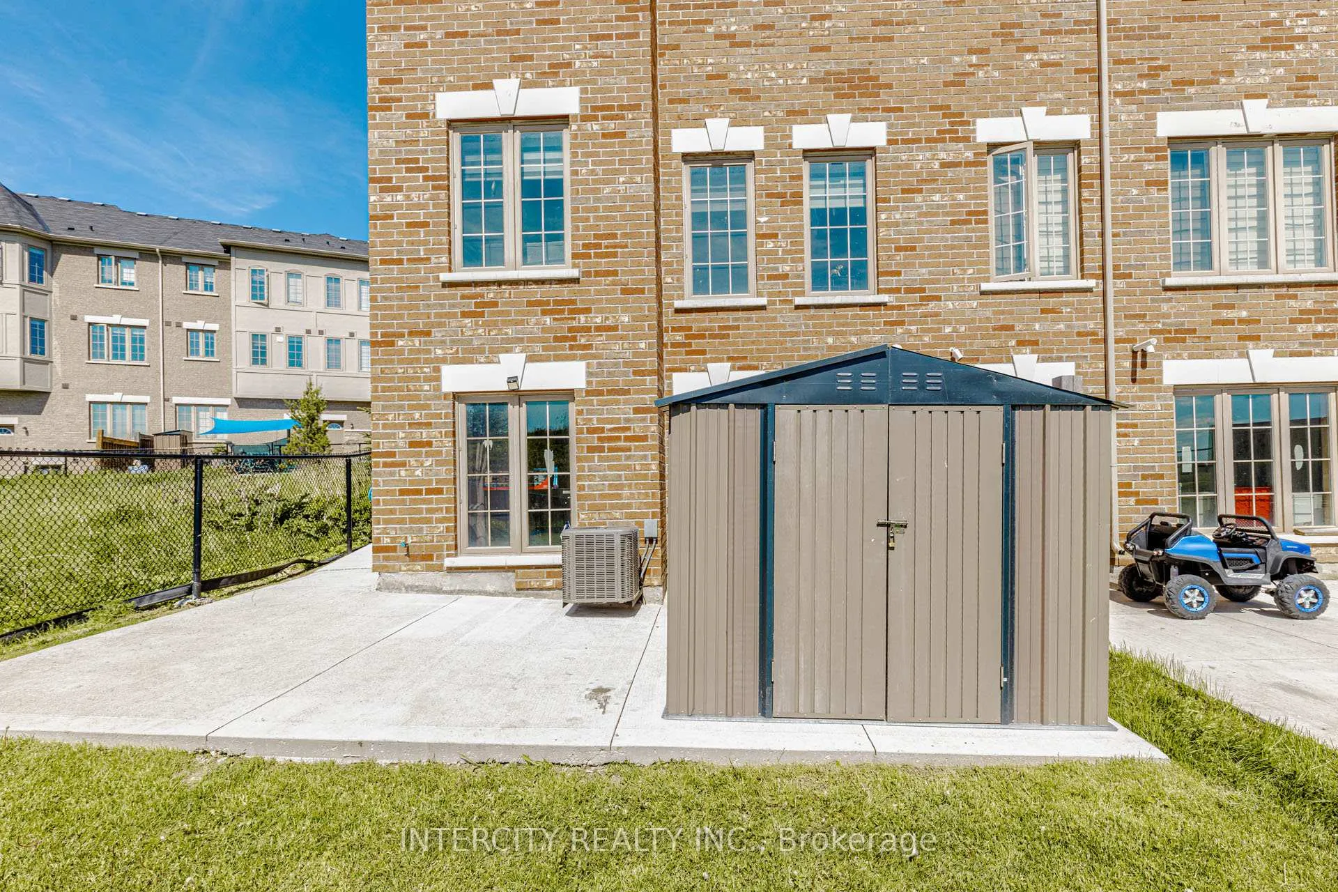 Photo 49 of 44 Shiff Crescent, Brampton, Heart Lake — HOMEH