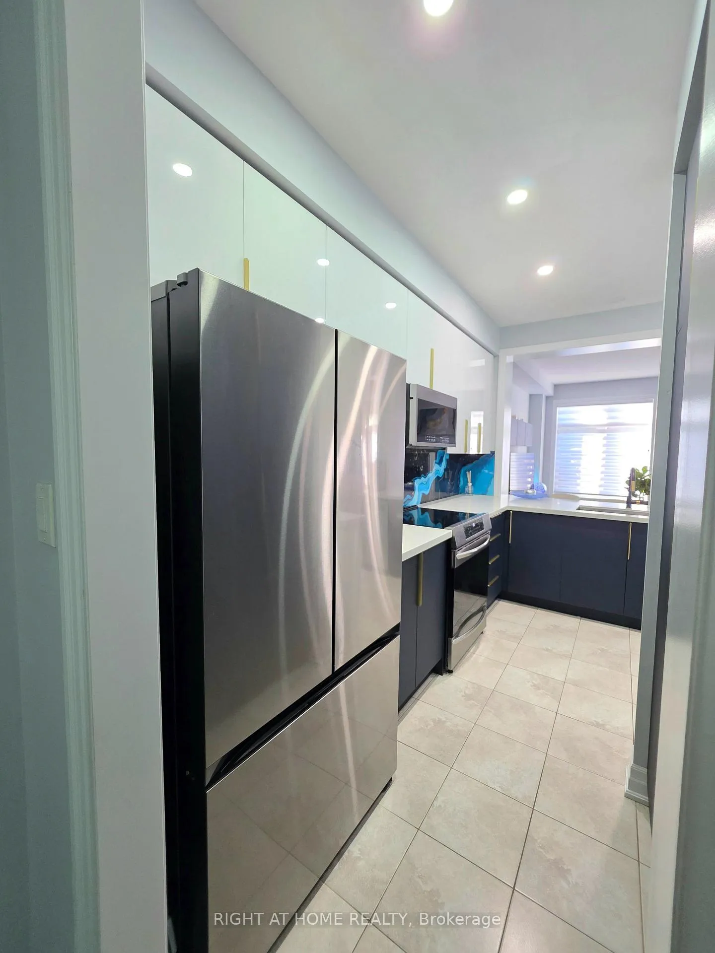 Photo 30 of 24 Wells Orchard Crescent, King, King City — HOMEH