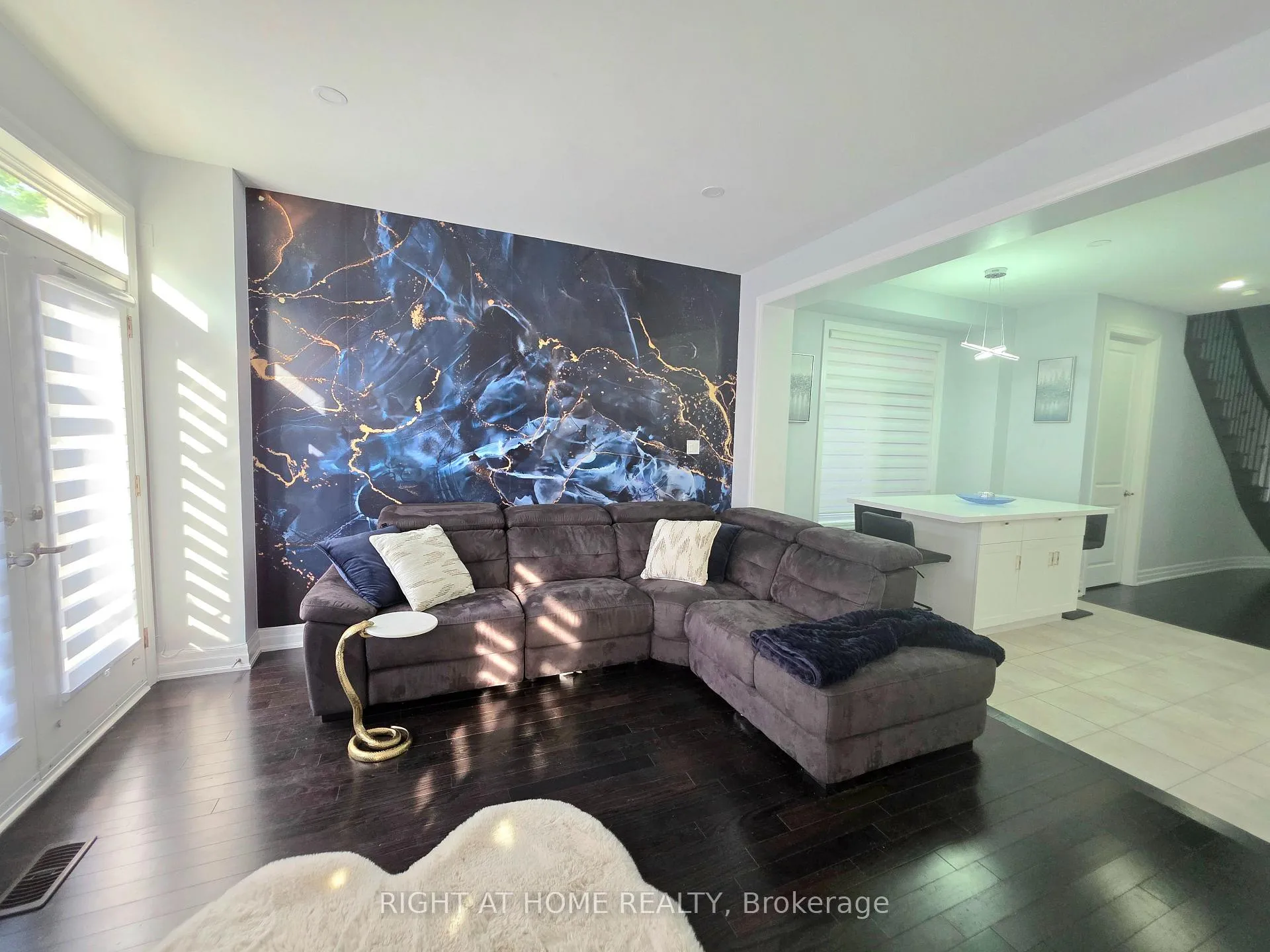 Photo 31 of 24 Wells Orchard Crescent, King, King City — HOMEH
