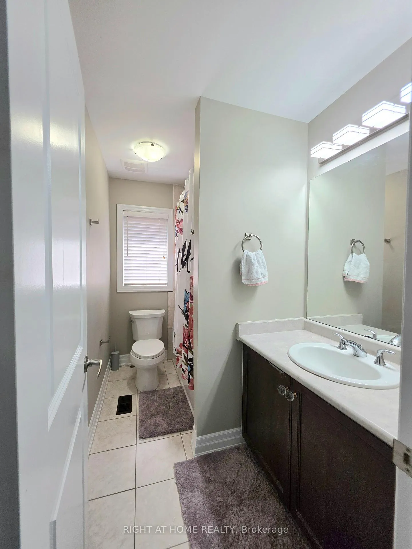Photo 33 of 24 Wells Orchard Crescent, King, King City — HOMEH