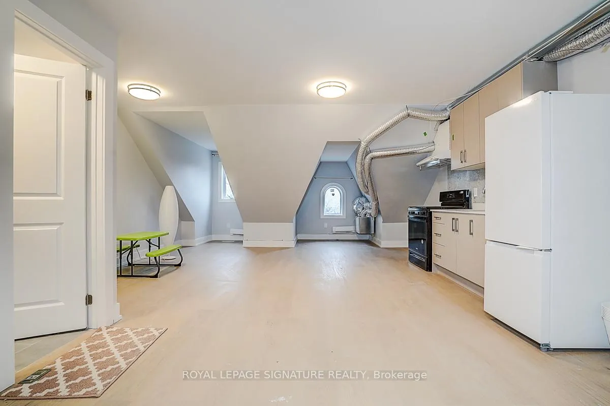 Photo 8 of Unit 5, 252 Annette Street, Toronto, Junction Area — HOMEH