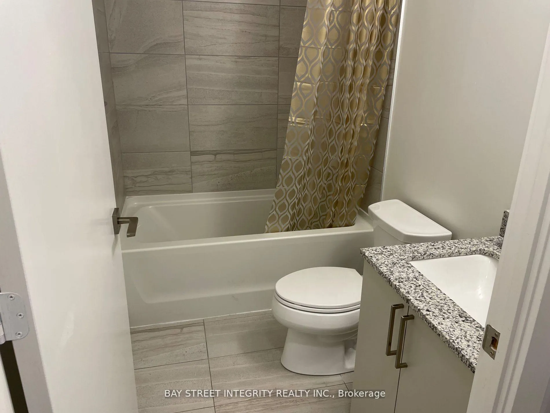 Photo 2 of Unit 217E, 278 Buchanan Drive, Markham, Unionville — HOMEH