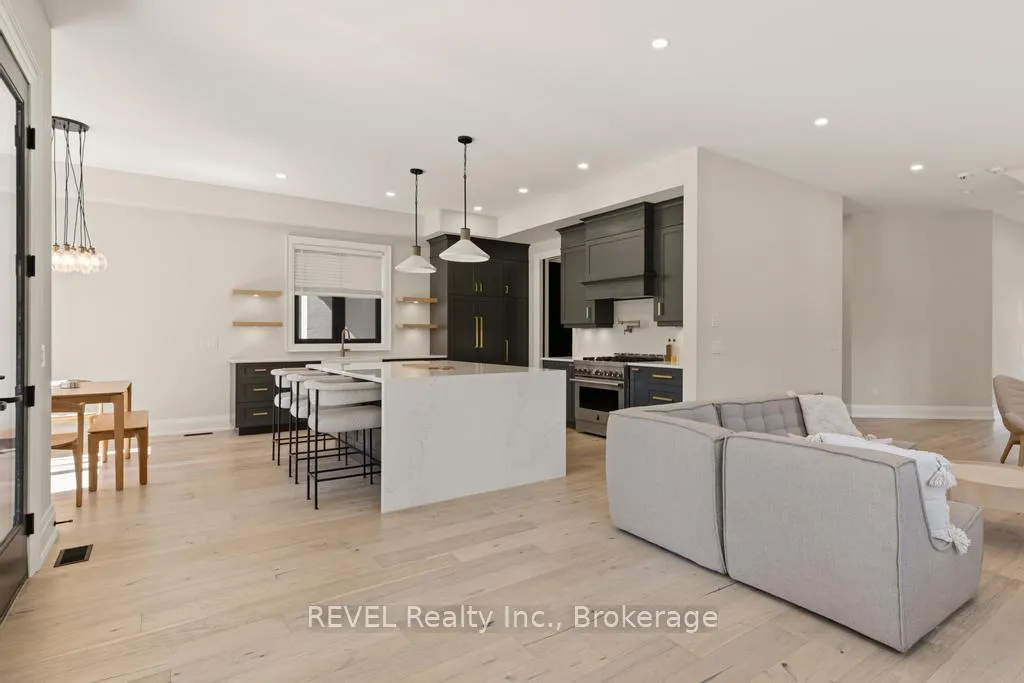Photo 9 of 6206 Lucia Drive, Niagara Falls, Stamford — HOMEH