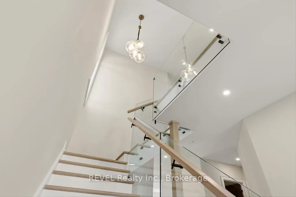 Photo 17 of 6206 Lucia Drive, Niagara Falls, Stamford — HOMEH