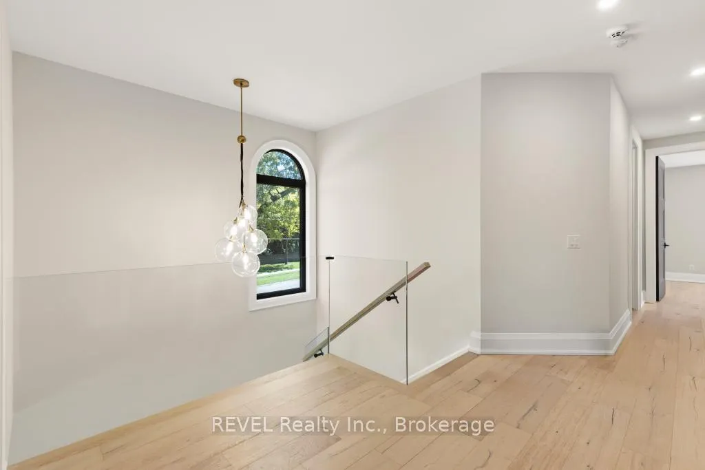 Photo 18 of 6206 Lucia Drive, Niagara Falls, Stamford — HOMEH